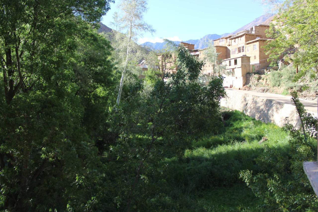 Auberge Toubkal Amsouzart Aitst Idar Tizgui Kültér fotó